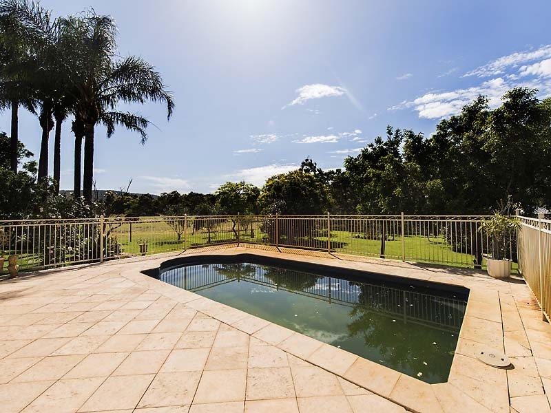 83/85 Gosnells Road West, Martin WA 6110