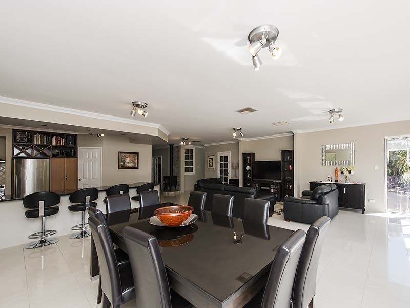 83/85 Gosnells Road West, Martin WA 6110