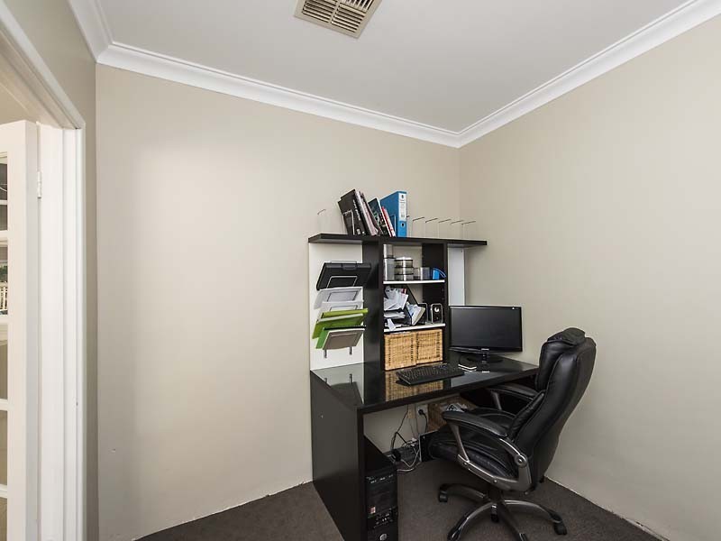 83/85 Gosnells Road West, Martin WA 6110