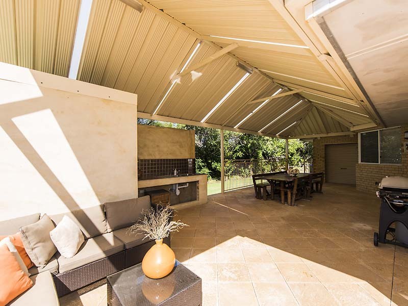 83/85 Gosnells Road West, Martin WA 6110