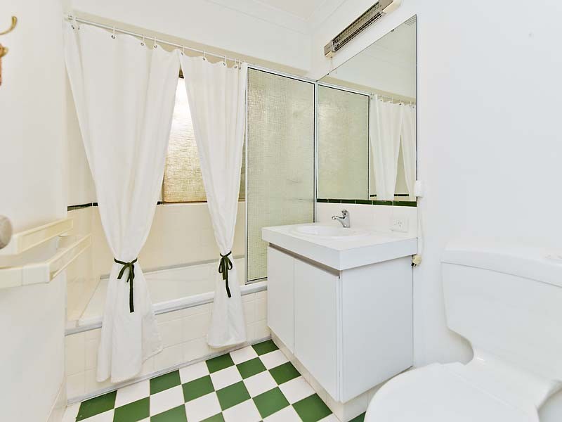 4 Ridgehaven Court, Canning Vale WA 6155