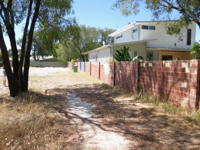 11 John Street, Abbey WA 6280