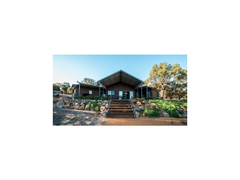 69 Fairway Place, Boddington WA 6390