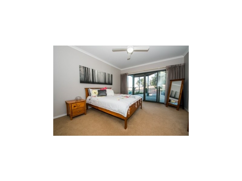 69 Fairway Place, Boddington WA 6390