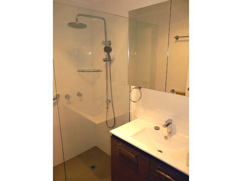 2/79 Clydesdale St, Como WA 6152