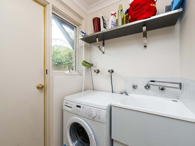 1/23 Pollard Street, Glendalough WA 6016