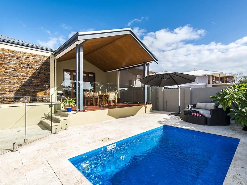 35 Woodley Crescent, Melville WA 6156