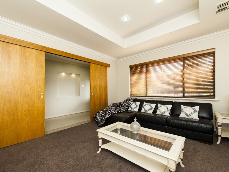 1 Gianatti Ramble, East Cannington WA 6107