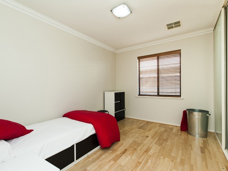 1 Gianatti Ramble, East Cannington WA 6107