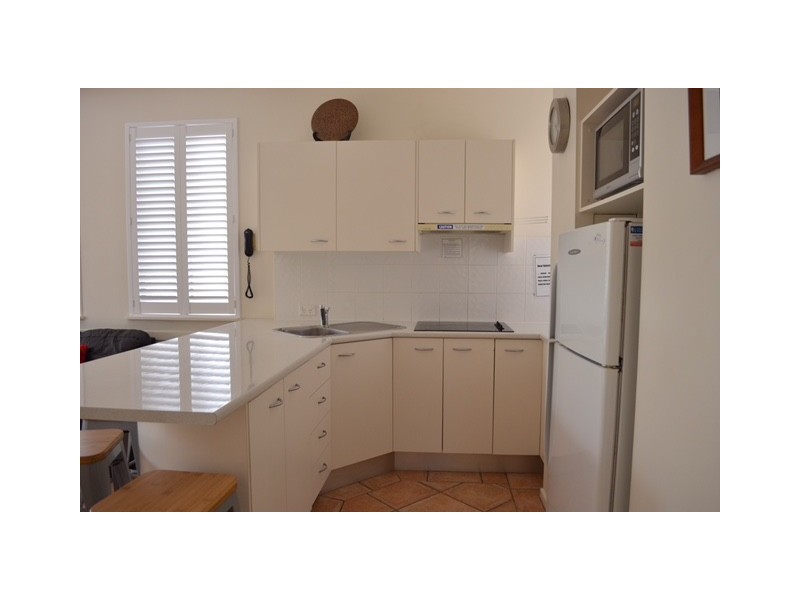 1 / 32 River Esplanade, Mooloolaba QLD 4557