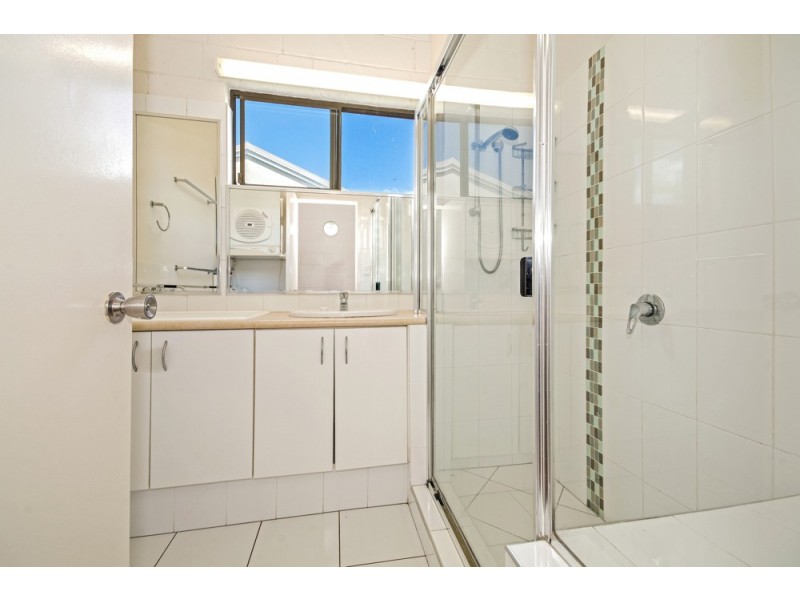 3 / 22 Goonawarra Drive, Mooloolaba QLD 4557