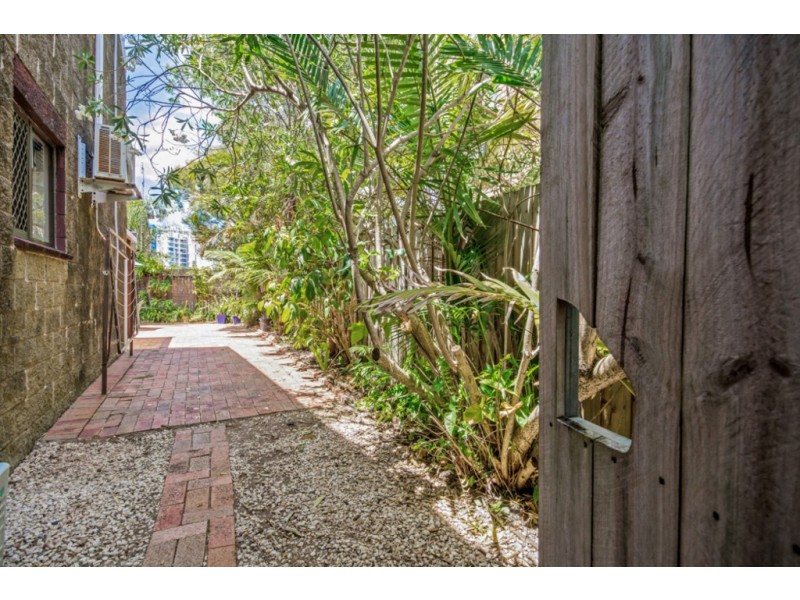 3 / 22 Goonawarra Drive, Mooloolaba QLD 4557