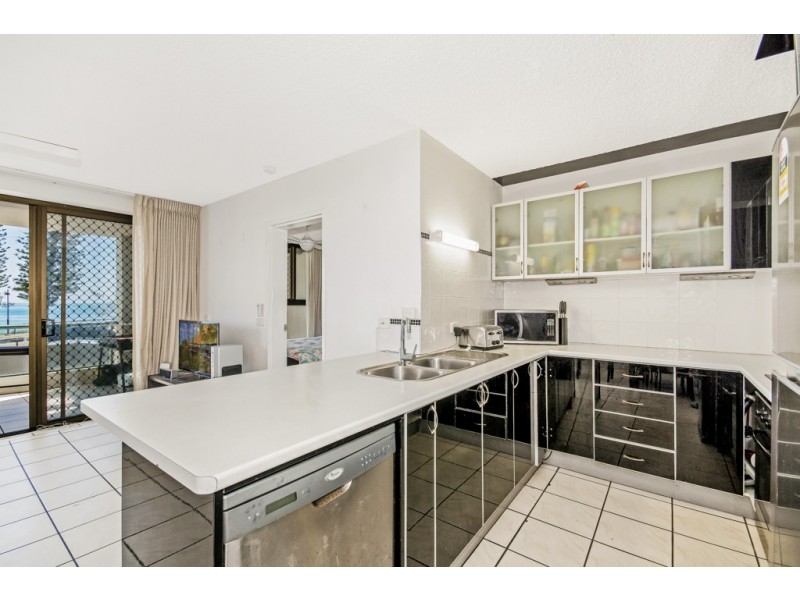 4 / 238 Alexandra Parade, Alexandra Headland QLD 4572