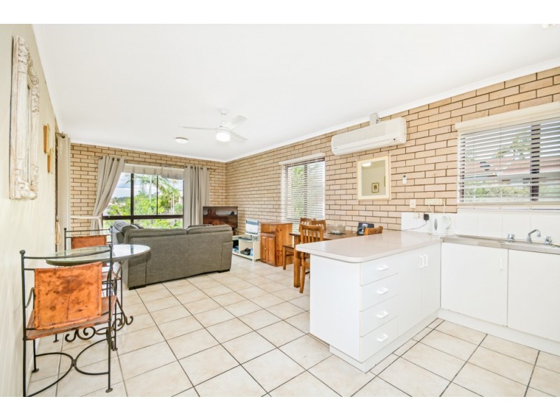 8 / 17 Goonawarra Drive, Mooloolaba QLD 4557