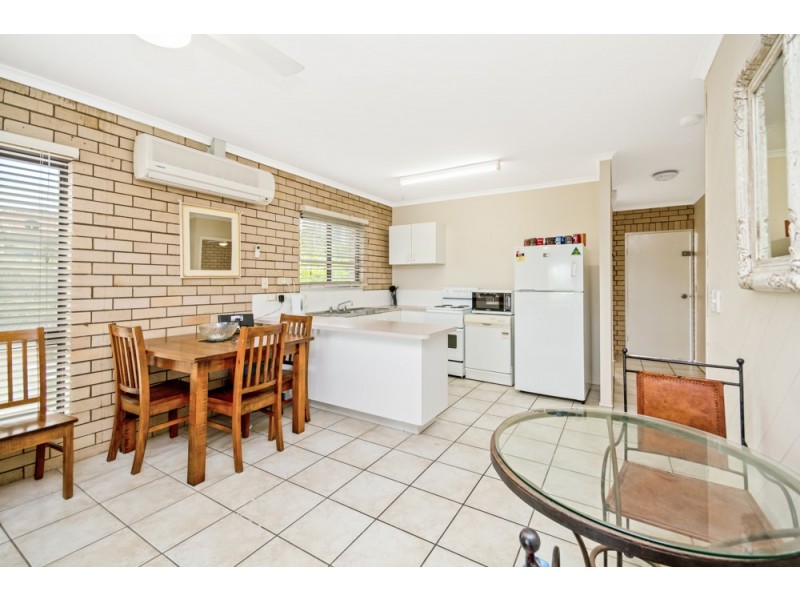 8 / 17 Goonawarra Drive, Mooloolaba QLD 4557