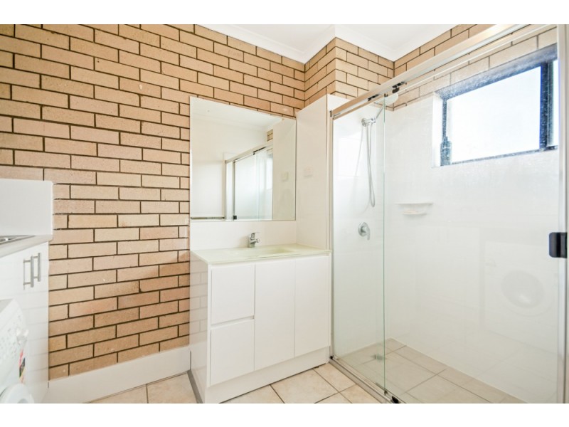 8 / 17 Goonawarra Drive, Mooloolaba QLD 4557
