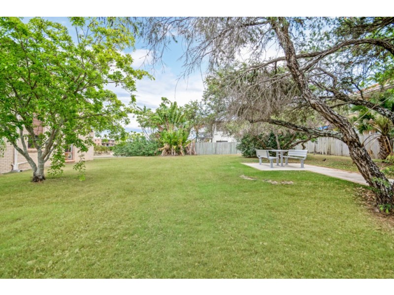 8 / 17 Goonawarra Drive, Mooloolaba QLD 4557