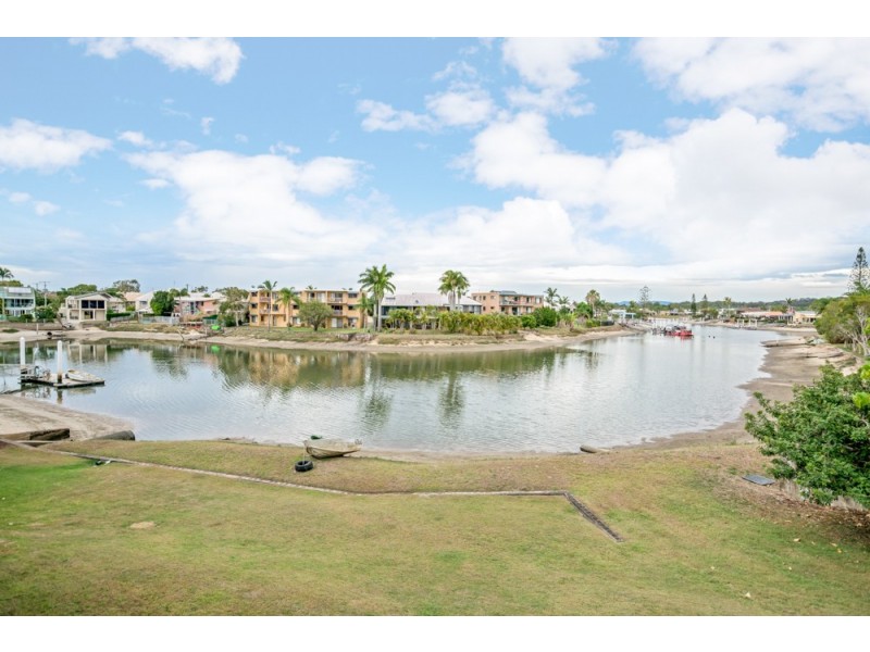 8 / 17 Goonawarra Drive, Mooloolaba QLD 4557