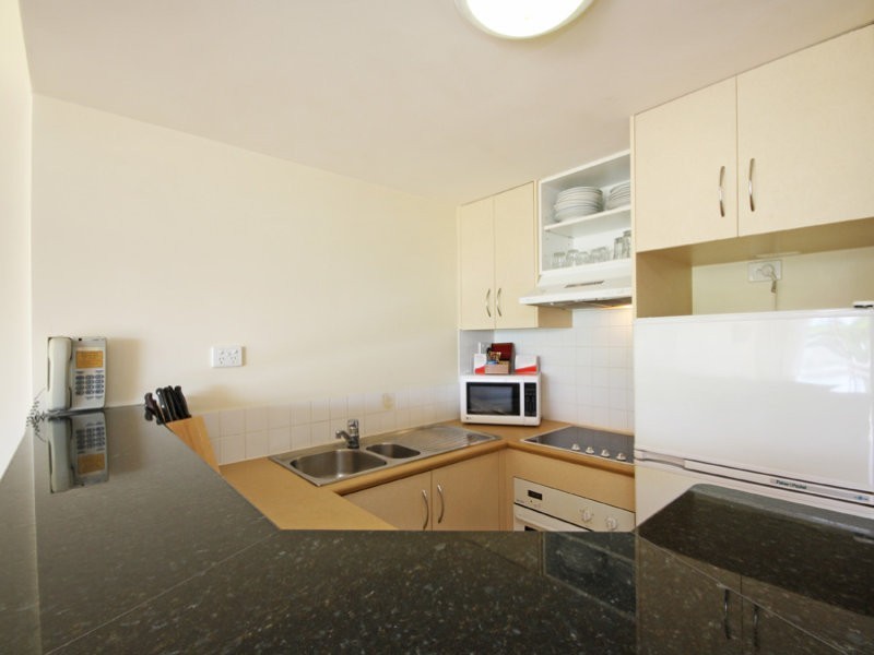 331/180 Alexandra Parade (Alex Beach Resort), Alexandra Headland QLD 4572