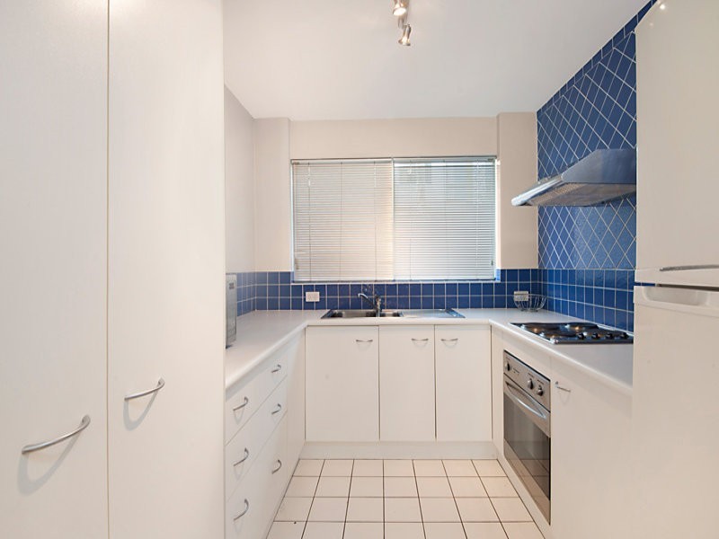 2/268 Alexandra Parade (The Headlands), Alexandra Headland QLD 4572