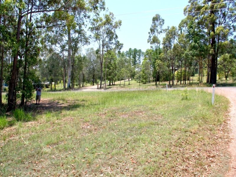 37 Arbortwelve Road, Glenwood QLD 4570