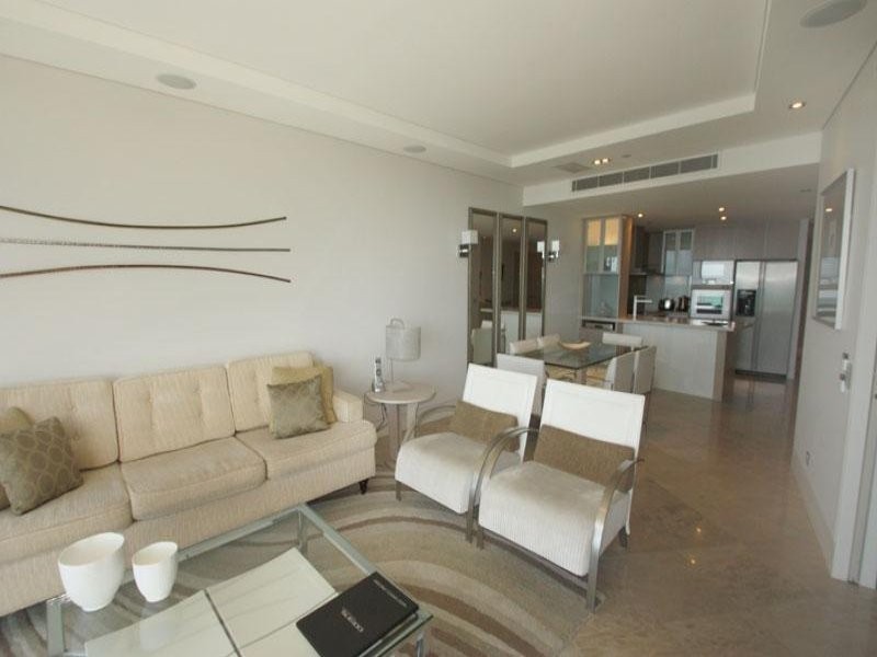 101 Mooloolaba Esplanade (Oceans), Mooloolaba QLD 4557