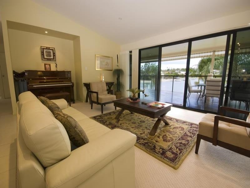 18 Tarwarri Cr, Mooloolaba QLD 4557