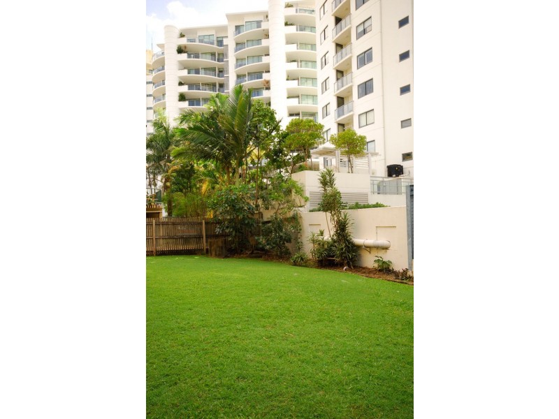 2/10 Muraban Street, Mooloolaba QLD 4557
