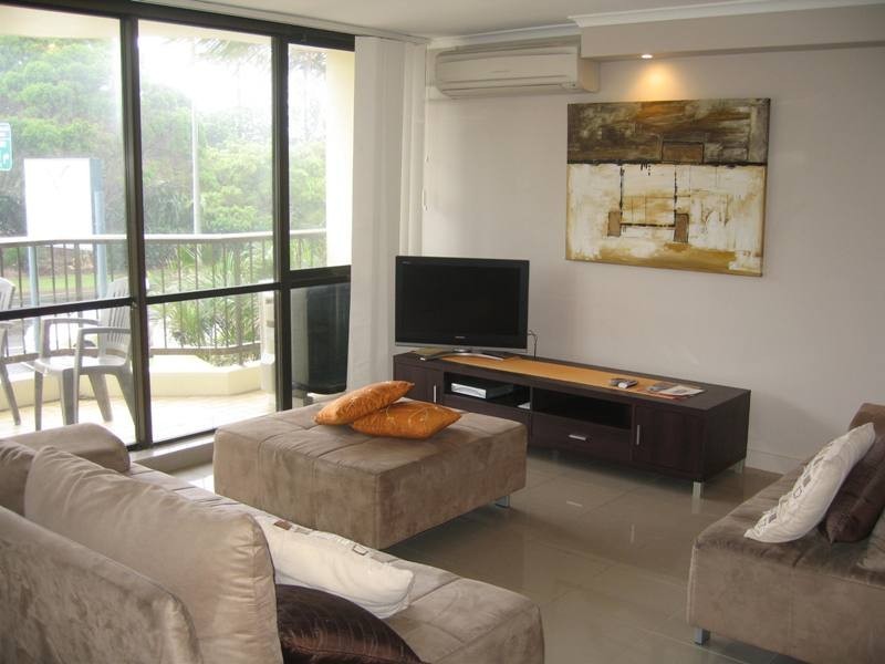 Unit 5 Seaview 143 The Esplanade, Mooloolaba QLD 4557