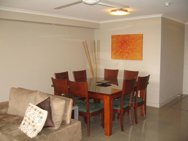 Unit 5 Seaview 143 The Esplanade, Mooloolaba QLD 4557