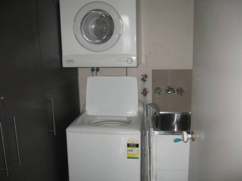 Unit 5 Seaview 143 The Esplanade, Mooloolaba QLD 4557