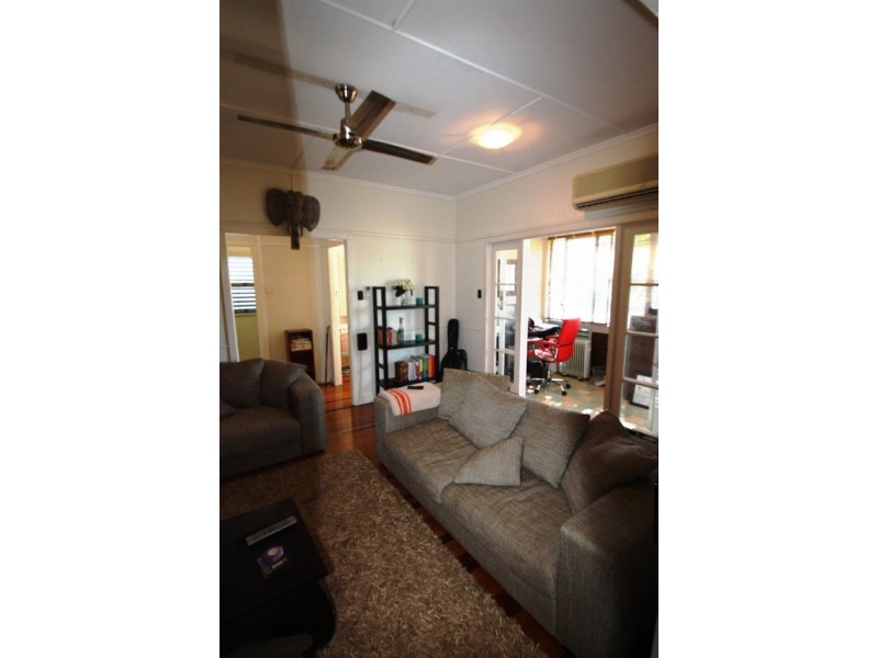 189 Bradman Avenue, Maroochydore QLD 4558