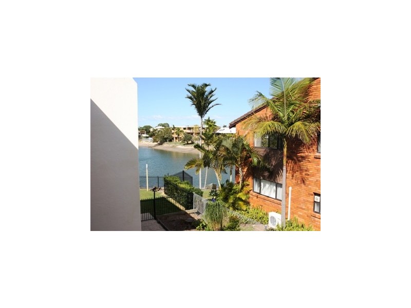 4/3 Barooga Crescent, Mooloolaba QLD 4557