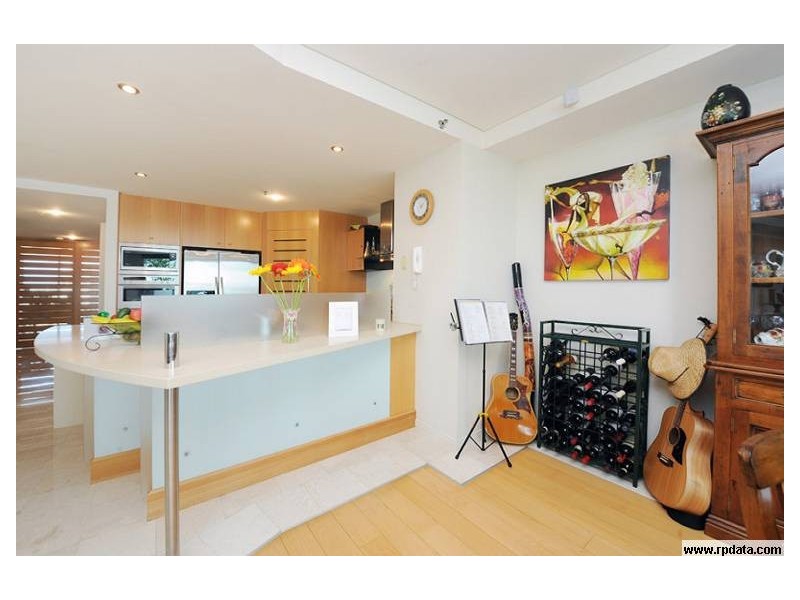 11/39 First Ave (First Avenue), Mooloolaba QLD 4557