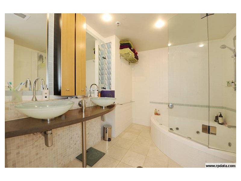 11/39 First Ave (First Avenue), Mooloolaba QLD 4557