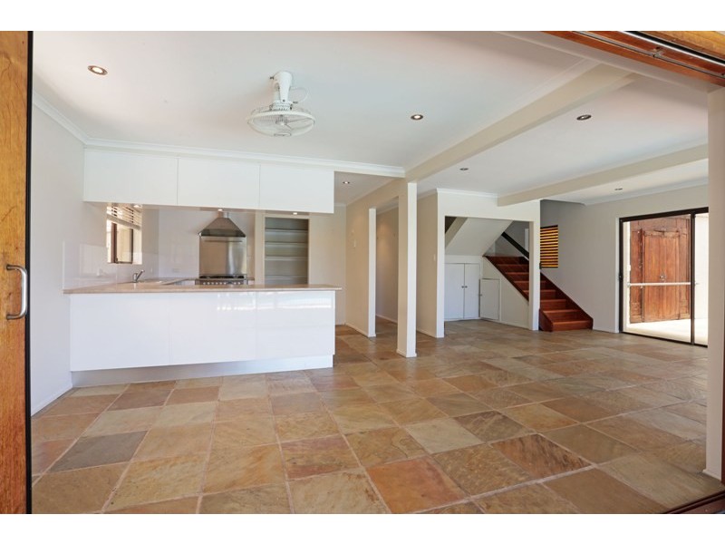11 Karloo Court, Mountain Creek QLD 4557