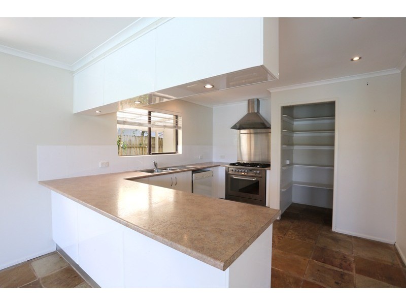11 Karloo Court, Mountain Creek QLD 4557