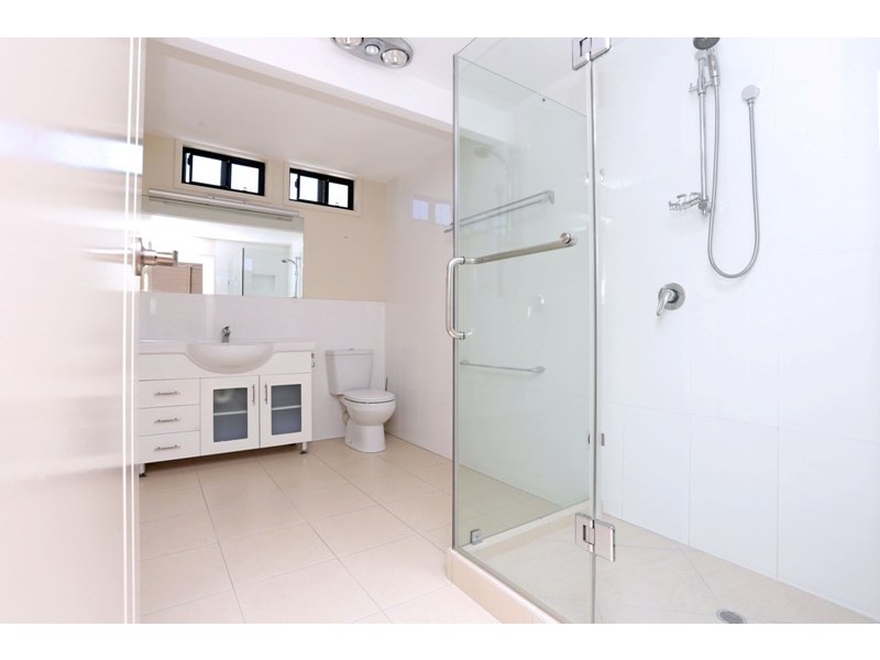 11 Karloo Court, Mountain Creek QLD 4557