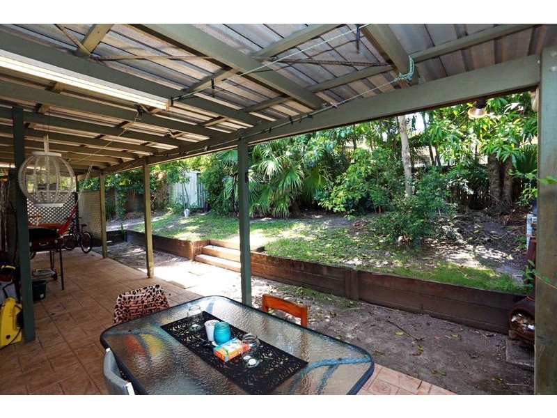 35 Palm Drive, Mooloolaba QLD 4557