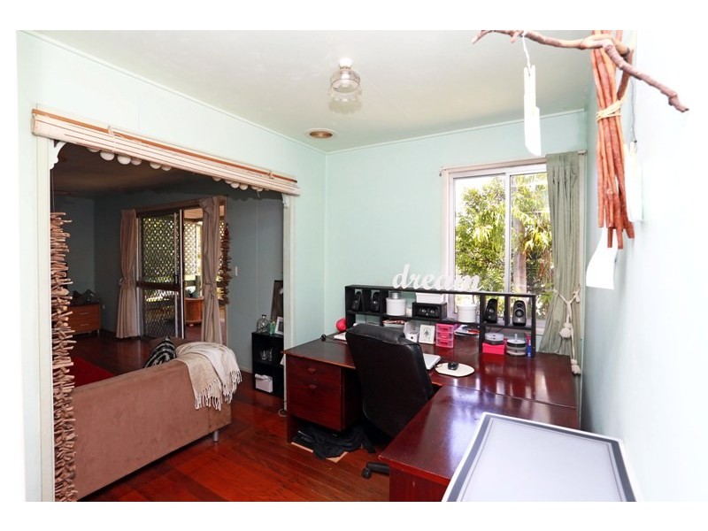 35 Palm Drive, Mooloolaba QLD 4557