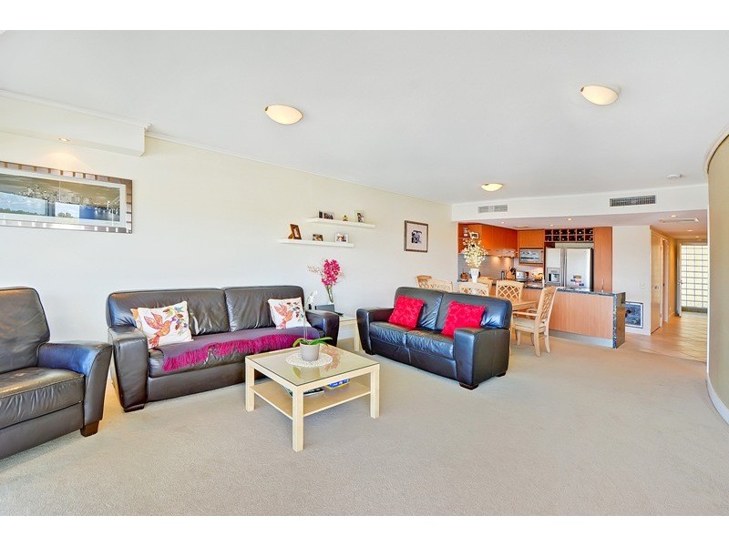 305/13 Nicklin Way (Bluewater Point), Minyama QLD 4575