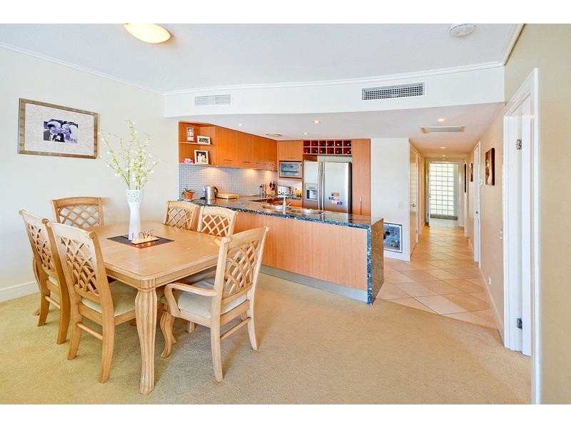 305/13 Nicklin Way (Bluewater Point), Minyama QLD 4575