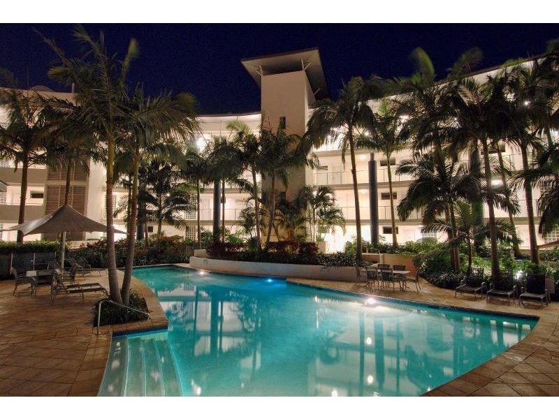 305/13 Nicklin Way (Bluewater Point), Minyama QLD 4575