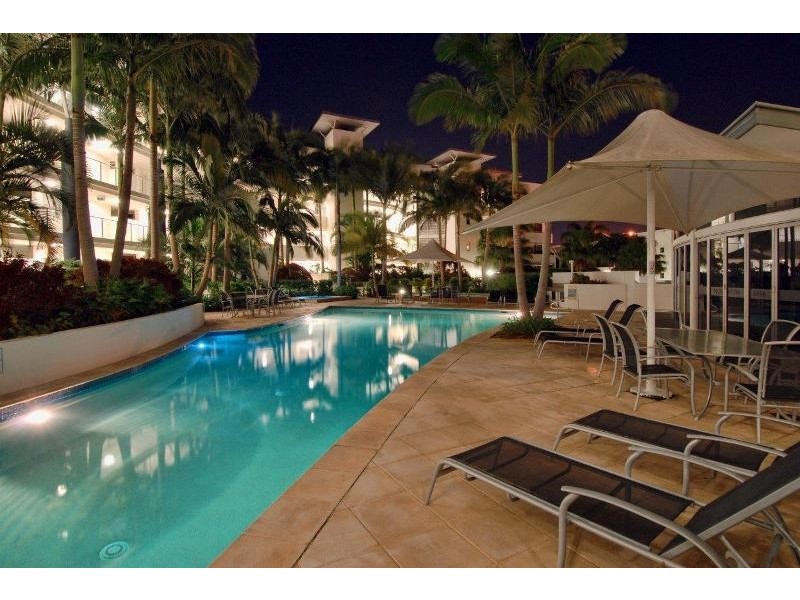 305/13 Nicklin Way (Bluewater Point), Minyama QLD 4575