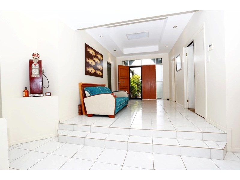 64 Sunbird Chase, Parrearra QLD 4575