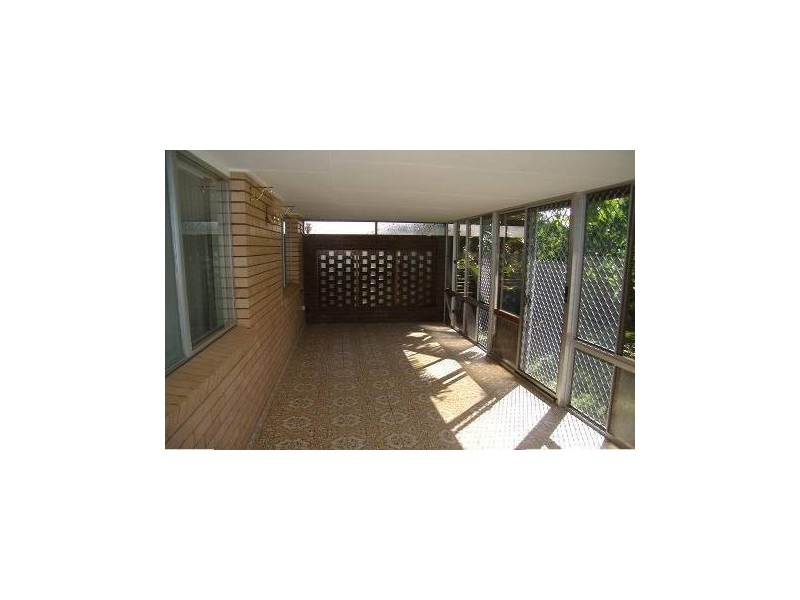 15 Poinsettia Avenue, Mooloolaba QLD 4557