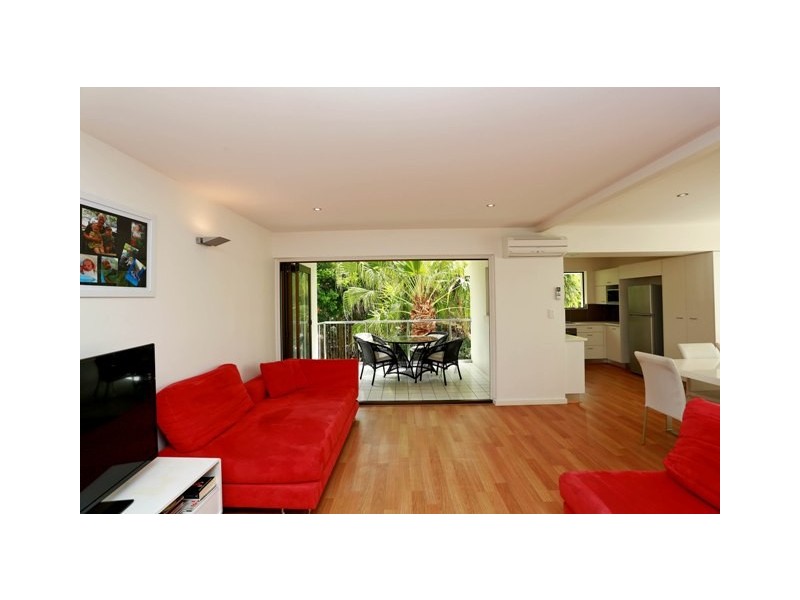 4/56 Parkyn Parade (The Windmill), Mooloolaba QLD 4557
