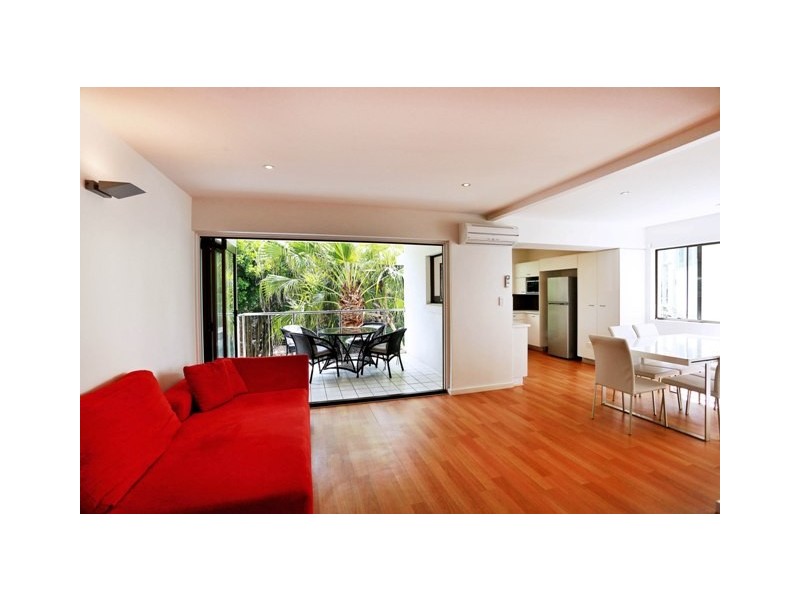 4/56 Parkyn Parade (The Windmill), Mooloolaba QLD 4557