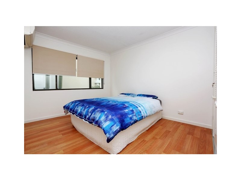 4/56 Parkyn Parade (The Windmill), Mooloolaba QLD 4557