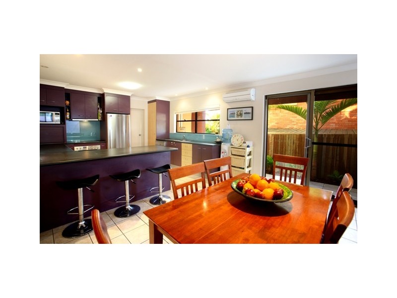 17 Kalinda Avenue, Mooloolaba QLD 4557